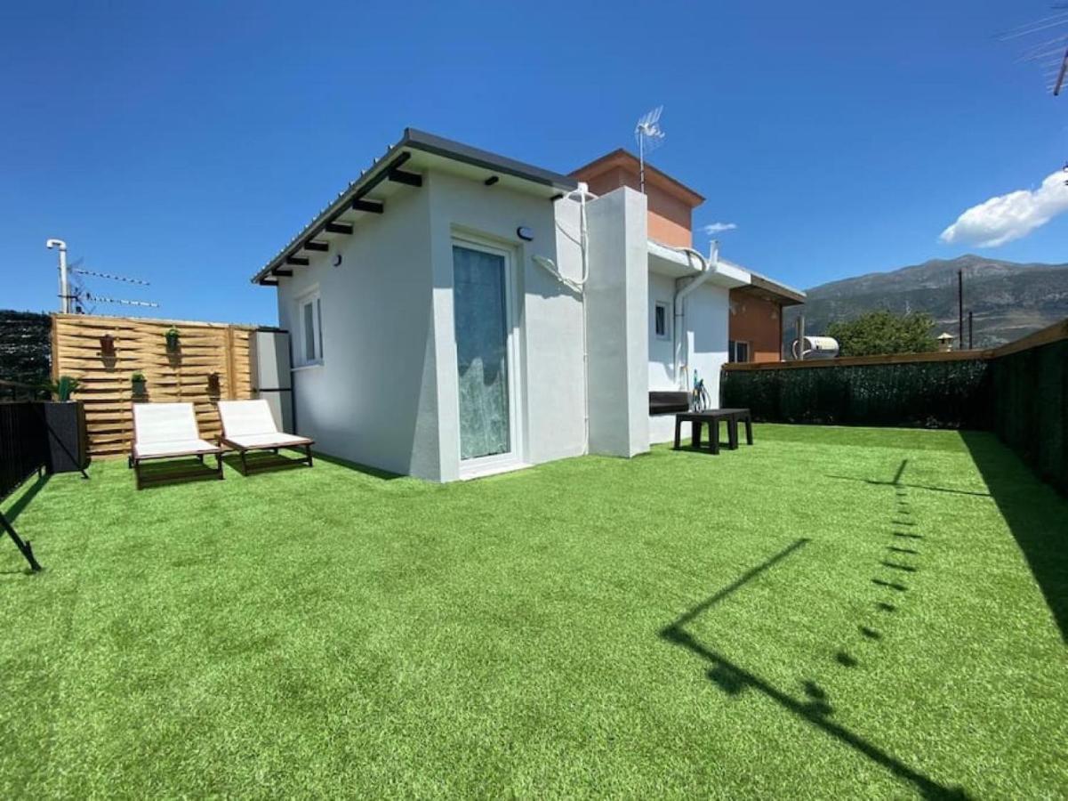 Rooftop Apartment With Garden In ヨアニナ エクステリア 写真