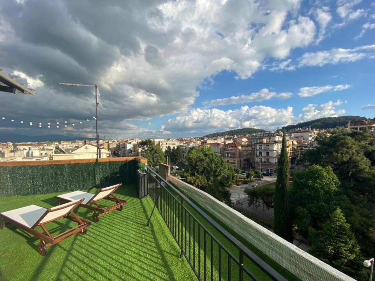 Rooftop Apartment With Garden In ヨアニナ エクステリア 写真