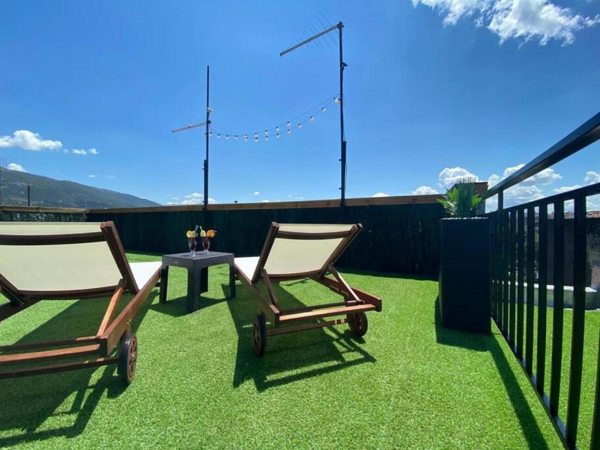 Rooftop Apartment With Garden In ヨアニナ エクステリア 写真